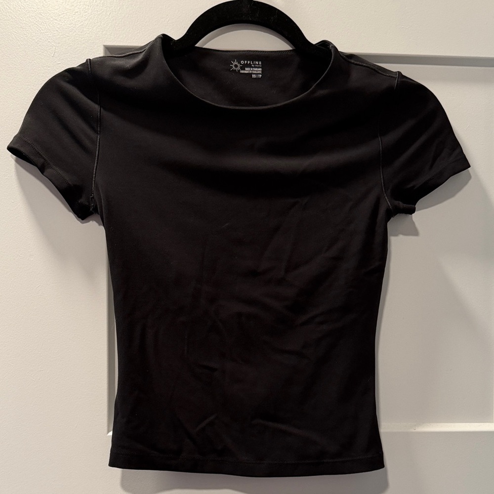OFFLINE by Aerie Black Fitted Active Top – XS – NWOT